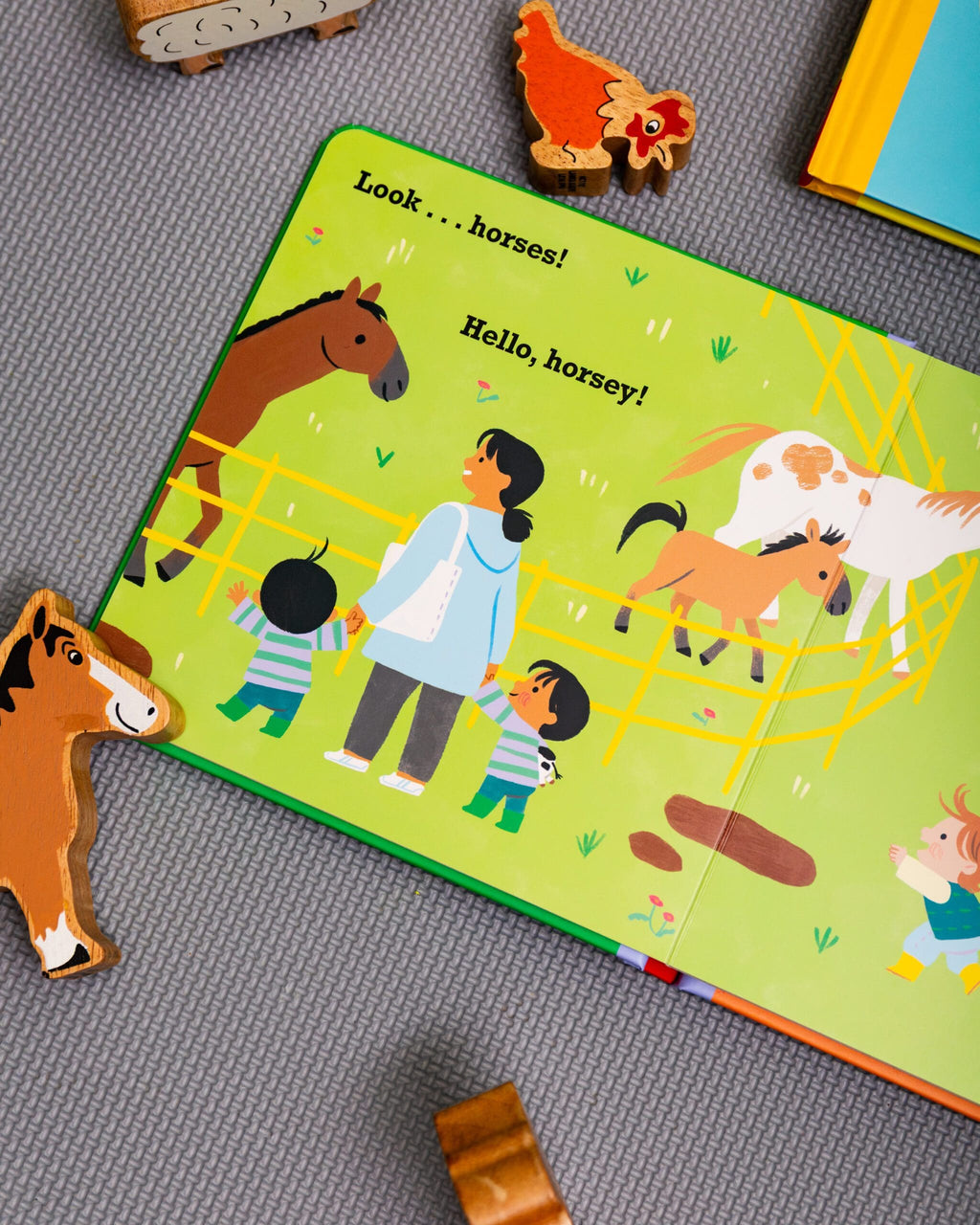 Toddler Talk: Muddy Farm! - Nosy Crow
