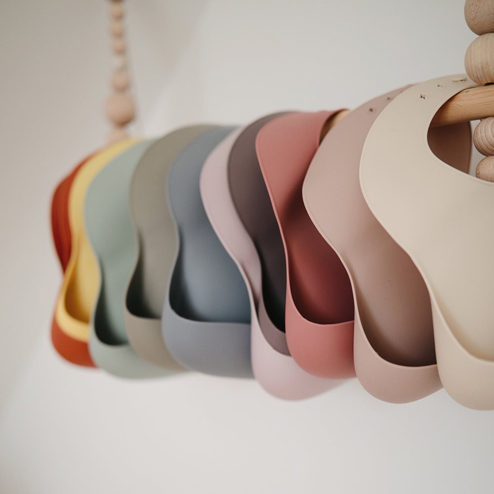 Silicone Bib – Blush - Mushie